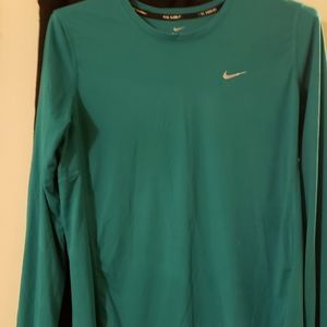 Womens Nike Shirt and Pant Set